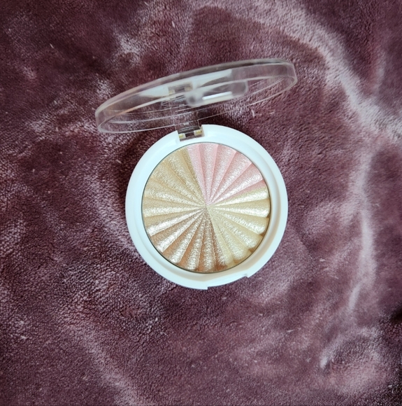 OFRA Highlighter - Picture 2 of 3